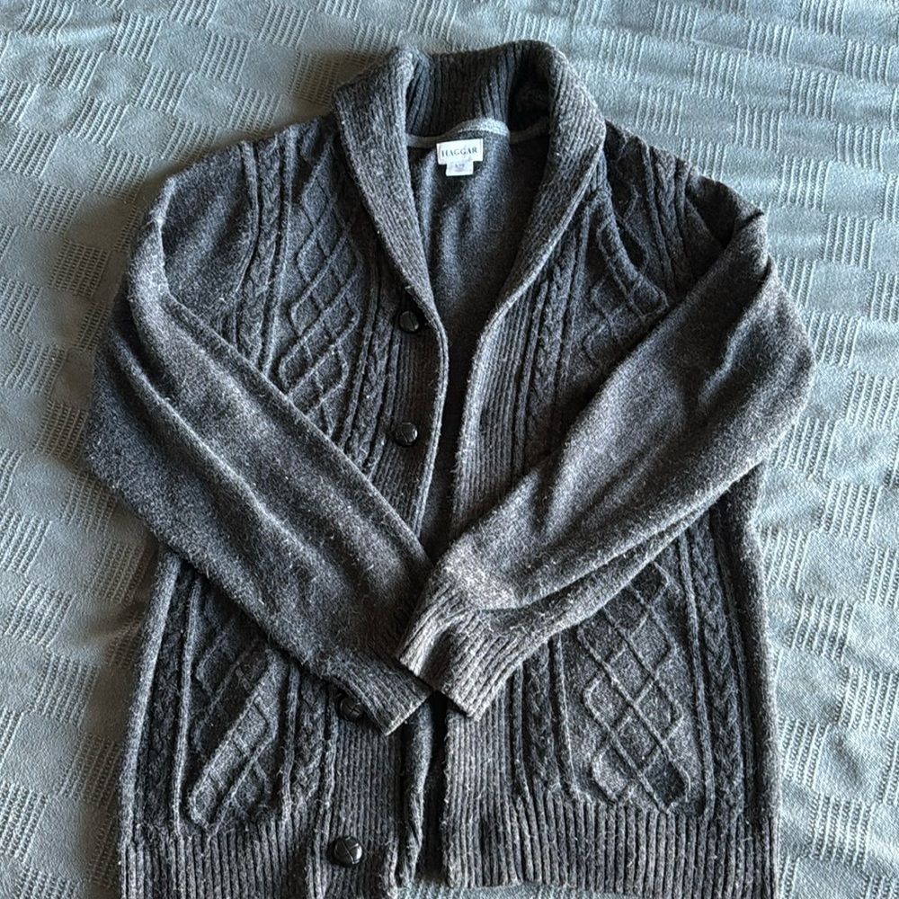 Men’s grey Haggar cardigan sweater
